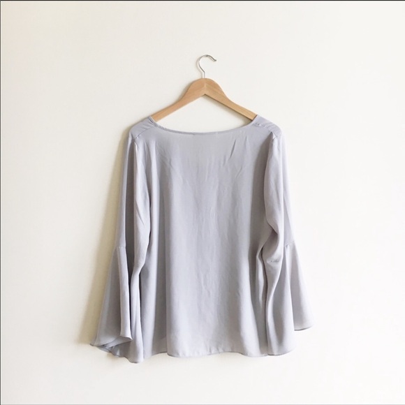 Violet and Claire bell sleeve grey blouse!! ❤️ - Picture 2 of 3